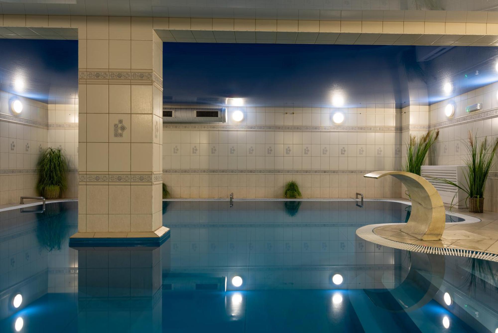 Hotel Wodnik Twoj Hotel Z Widokiem Na Morze Устроне Морске Екстериор снимка